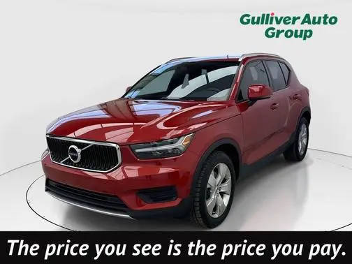 2019 Volvo XC40 Momentum AWD photo