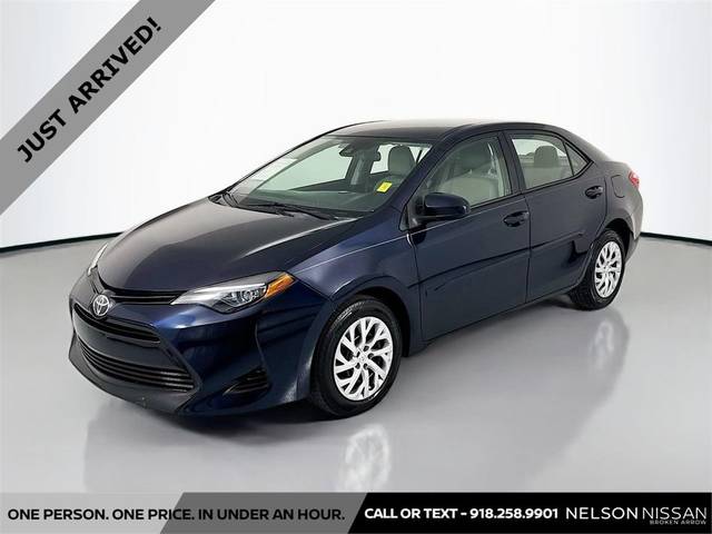 2019 Toyota Corolla LE FWD photo