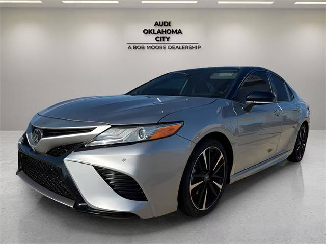 2019 Toyota Camry XSE FWD photo