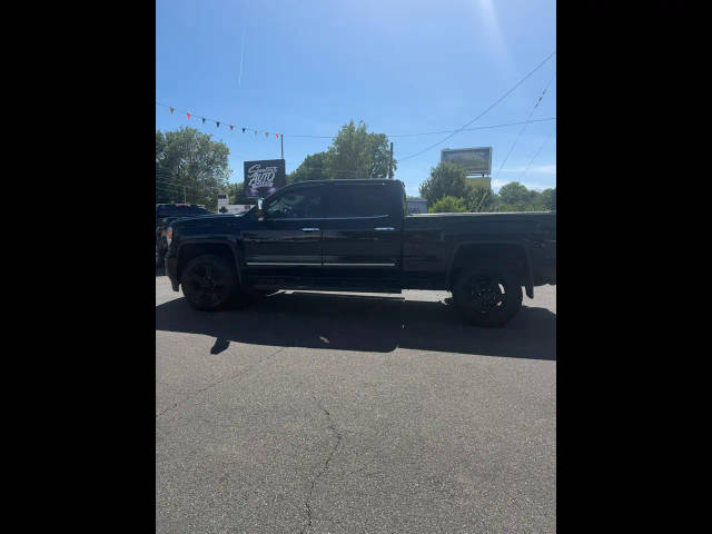 2016 GMC Sierra 2500HD SLT 4WD photo