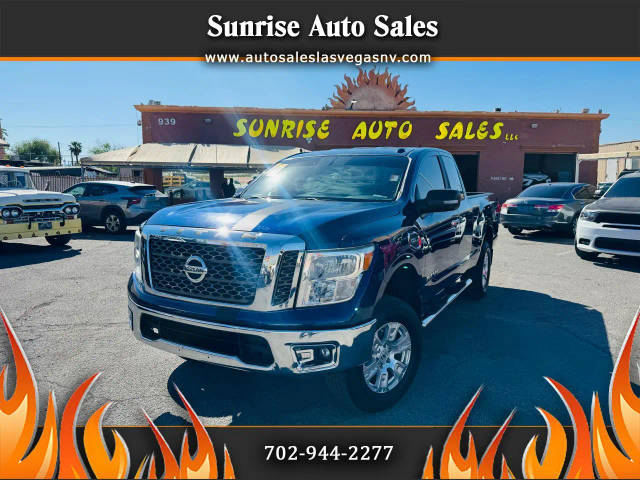 2017 Nissan Titan SV RWD photo