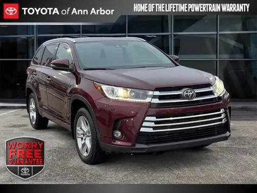 2019 Toyota Highlander Limited AWD photo