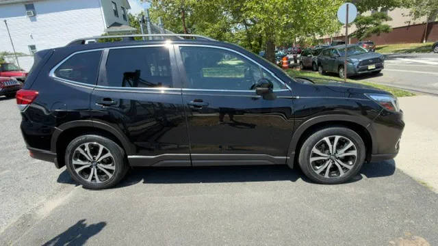 2019 Subaru Forester Limited AWD photo