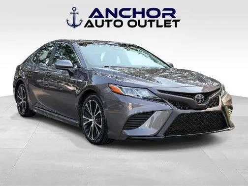2019 Toyota Camry SE FWD photo
