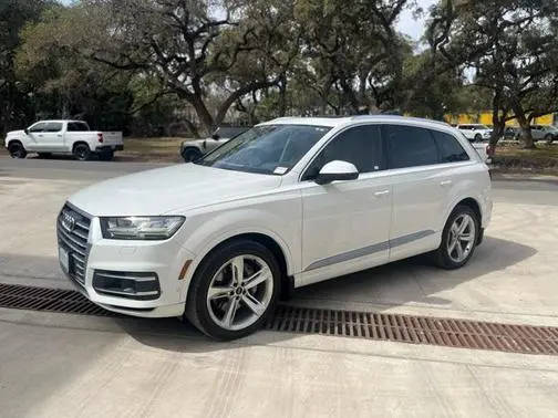 2019 Audi Q7 Prestige AWD photo
