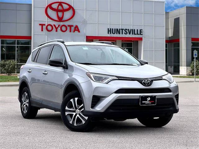 2018 Toyota RAV4 LE FWD photo