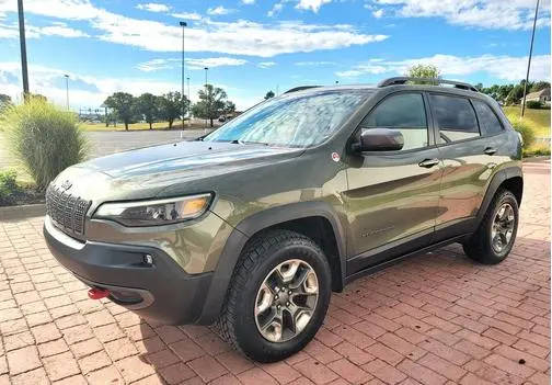 2019 Jeep Cherokee Trailhawk 4WD photo
