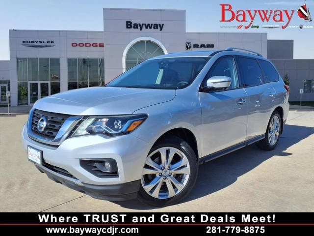 2019 Nissan Pathfinder SL 4WD photo