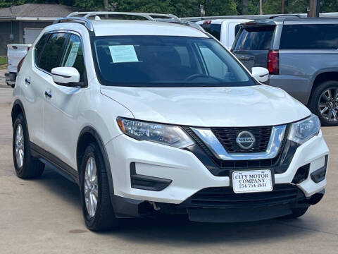 2018 Nissan Rogue SV FWD photo