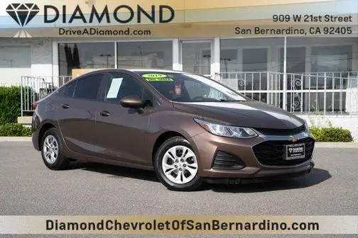 2019 Chevrolet Cruze LS FWD photo