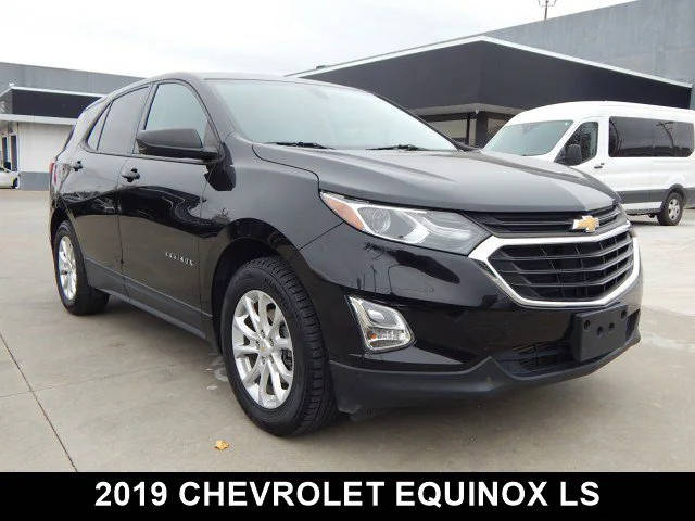 2019 Chevrolet Equinox LS FWD photo