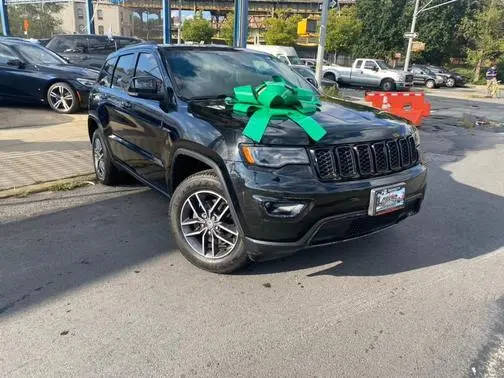 2017 Jeep Grand Cherokee Limited 4WD photo