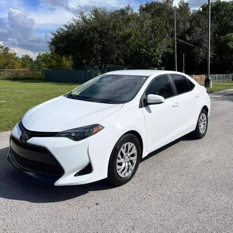 2019 Toyota Corolla LE FWD photo