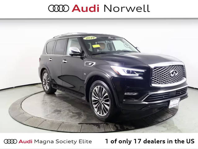 2019 Infiniti QX80 LUXE 4WD photo