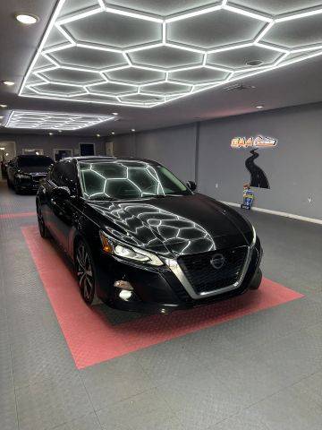 2019 Nissan Altima 2.5 Platinum FWD photo