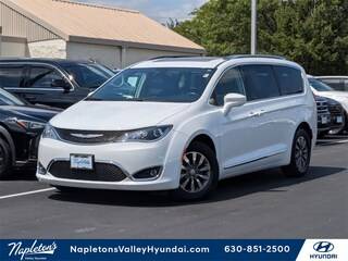 2019 Chrysler Pacifica Minivan Touring L Plus FWD photo