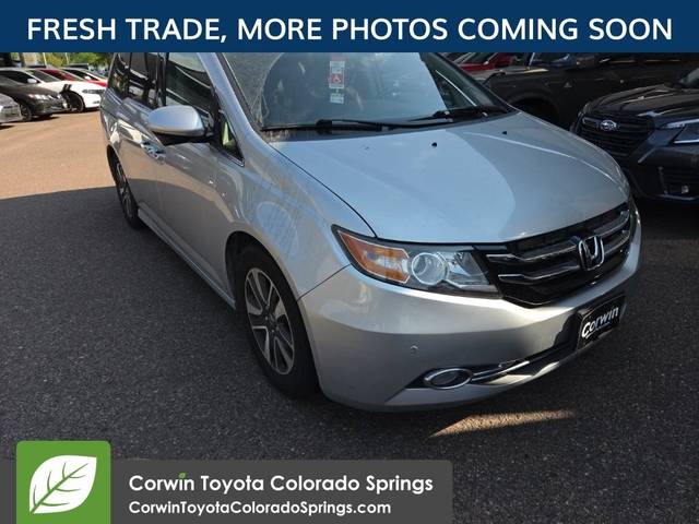2015 Honda Odyssey Touring FWD photo