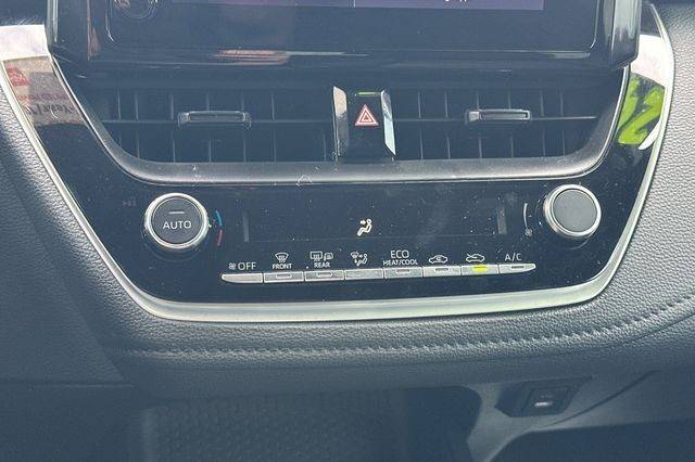 2019 Toyota Corolla LE FWD photo