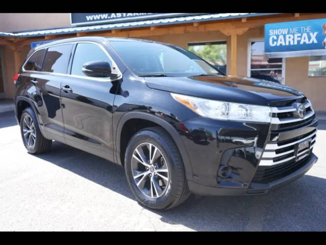 2019 Toyota Highlander LE FWD photo