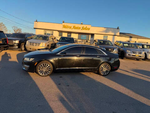 2017 Lincoln MKZ Premiere FWD photo