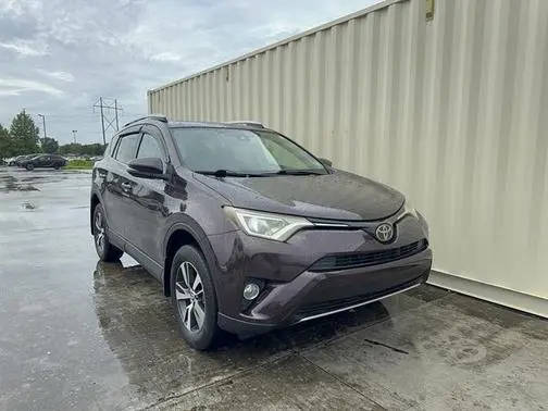 2017 Toyota RAV4 XLE FWD photo