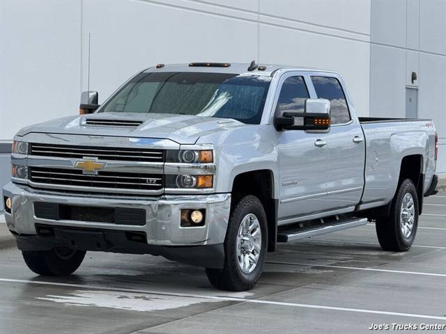 2019 Chevrolet Silverado 2500HD LTZ 4WD photo