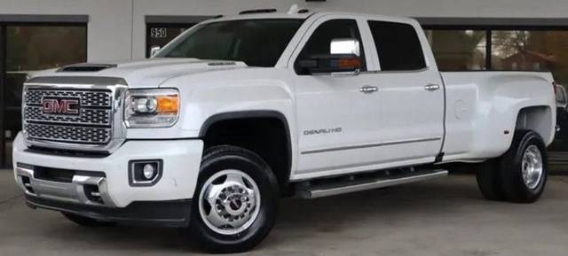 2019 GMC Sierra 3500HD Denali 4WD photo