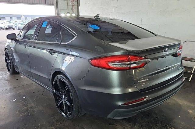 2019 Ford Fusion SE FWD photo