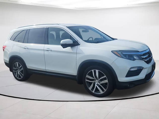 2016 Honda Pilot Touring AWD photo
