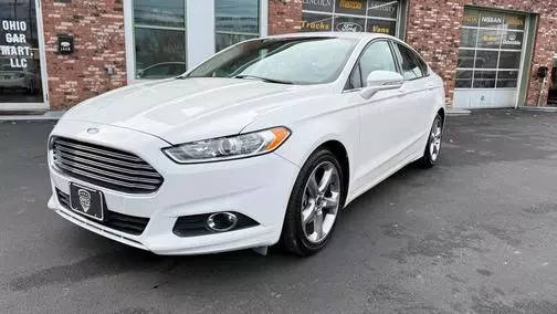 2015 Ford Fusion SE FWD photo