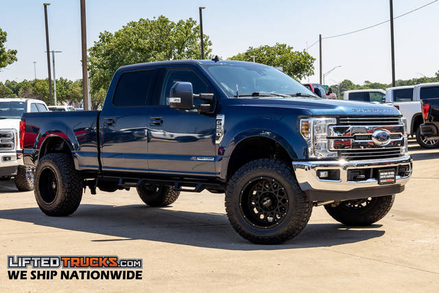 2019 Ford F-250 Super Duty LARIAT 4WD photo