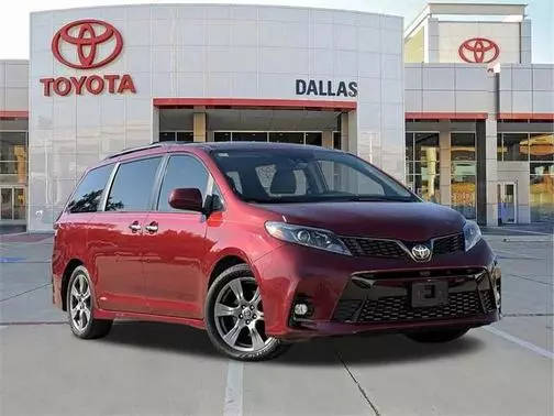 2019 Toyota Sienna SE FWD photo