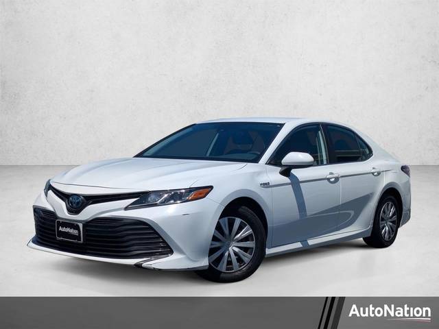 2019 Toyota Camry Hybrid LE FWD photo
