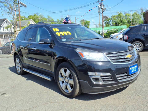 2016 Chevrolet Traverse LTZ AWD photo
