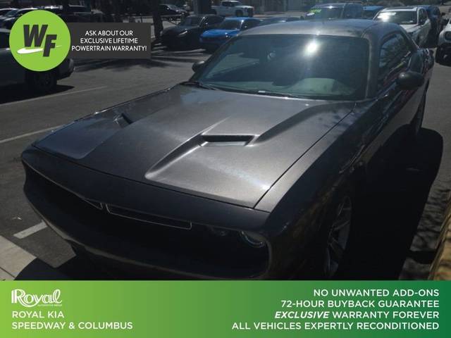 2015 Dodge Challenger SXT RWD photo