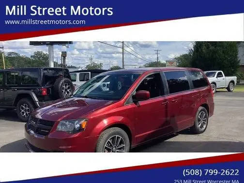 2019 Dodge Grand Caravan SE Plus FWD photo