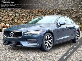 2019 Volvo S60 Momentum AWD photo
