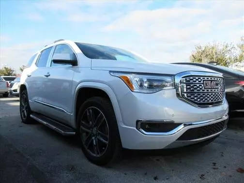 2019 GMC Acadia Denali FWD photo