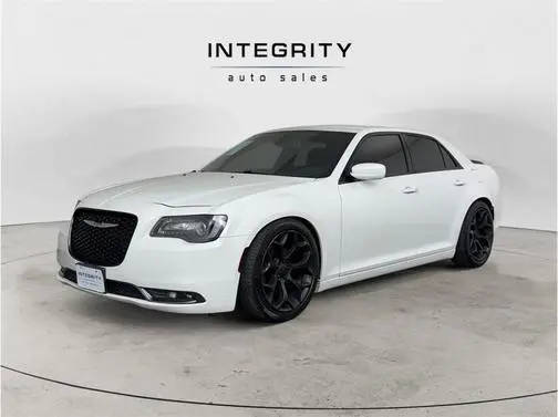 2018 Chrysler 300 300S AWD photo