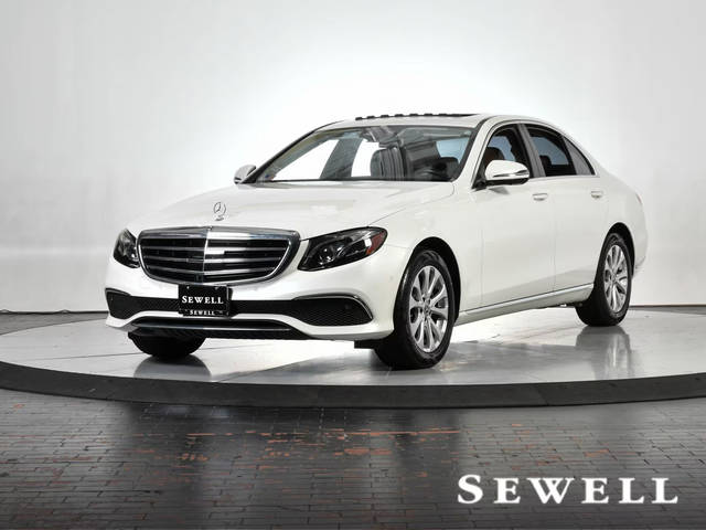 2019 Mercedes-Benz E-Class E 300 RWD photo