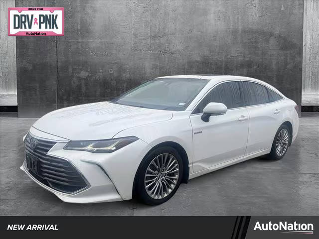 2019 Toyota Avalon Hybrid Limited FWD photo