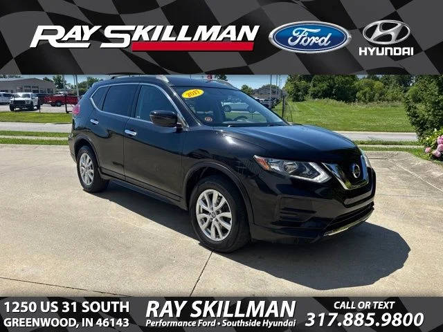 2017 Nissan Rogue SV FWD photo