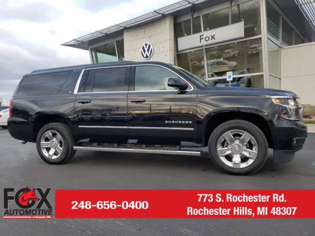 2019 Chevrolet Suburban LT 4WD photo