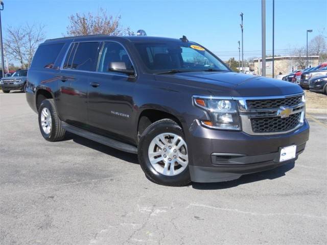 2018 Chevrolet Suburban LT 4WD photo