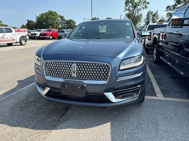 2019 Lincoln Nautilus Reserve FWD photo