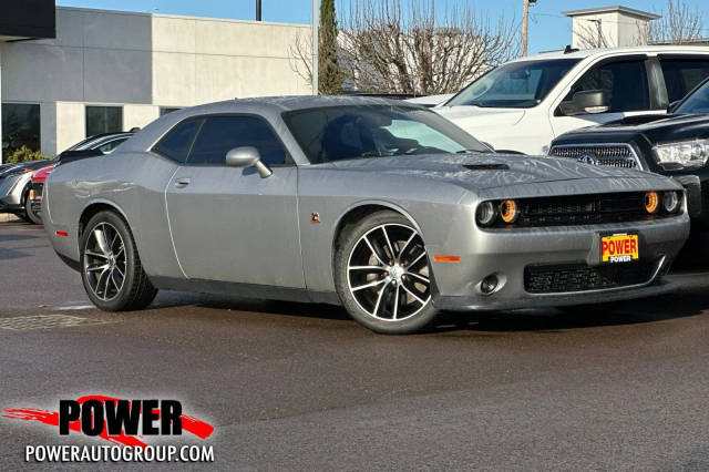 2016 Dodge Challenger R/T Scat Pack RWD photo