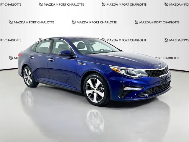 2019 Kia Optima S FWD photo