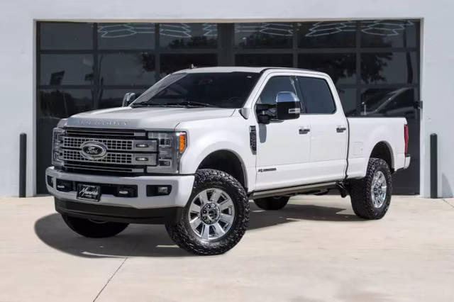 2019 Ford F-250 Super Duty Platinum 4WD photo