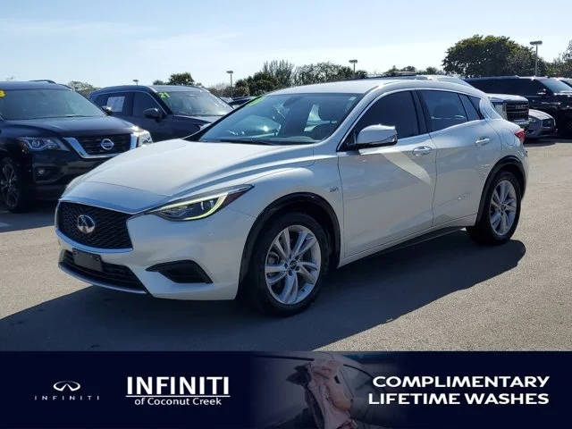 2019 Infiniti QX30 PURE FWD photo