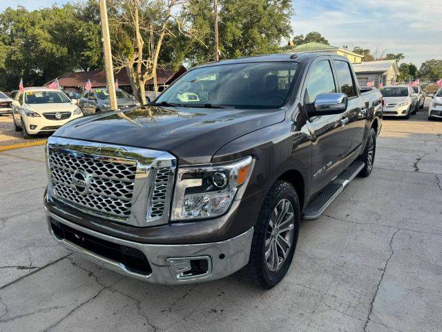 2019 Nissan Titan SL RWD photo